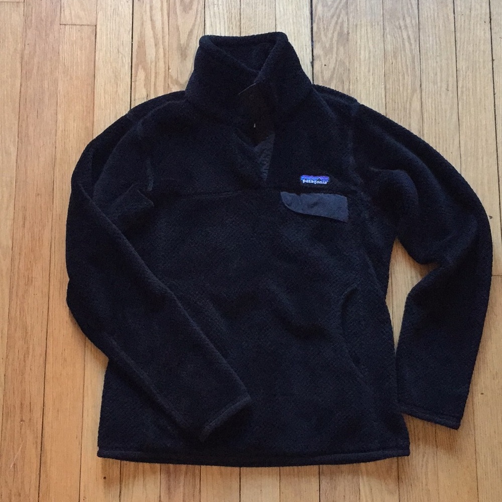Black re-tool snap pullover